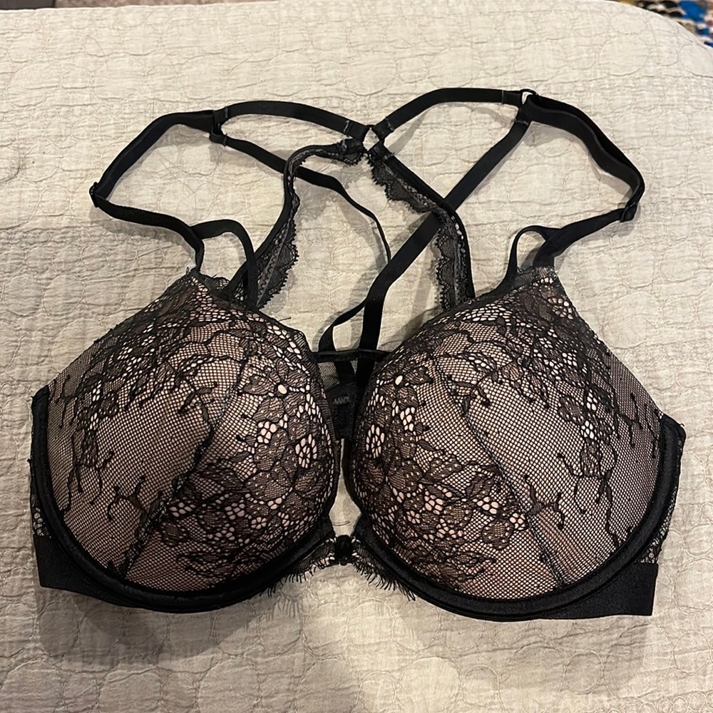 Victoria’s Secret Very Sexy Lacey Black Push-up Bra